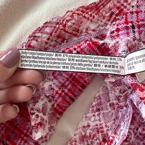 Victoria’s Secret cheeky plaid pink red panties underwear size medium nwt - Picture 5 of 5